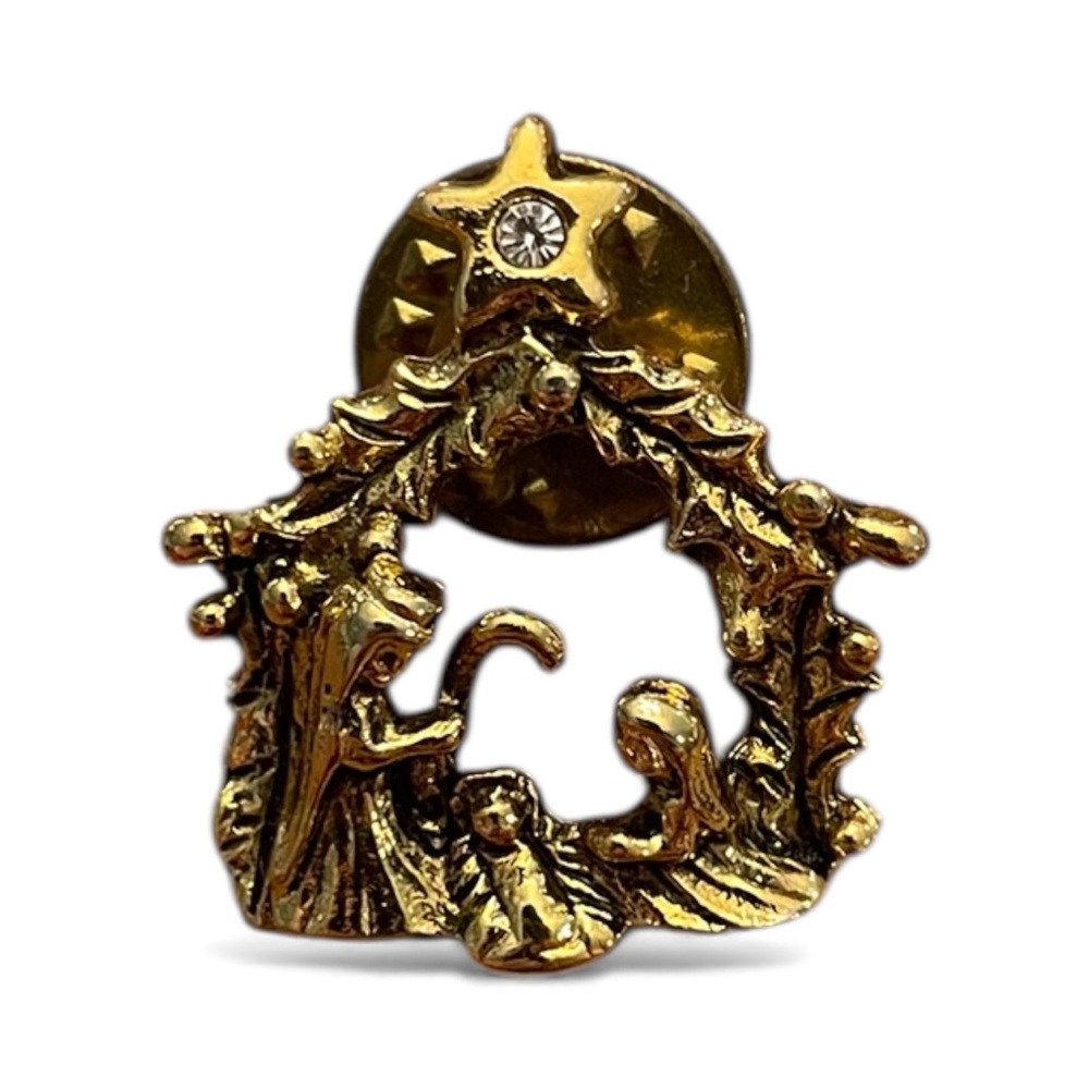 Vintage Nativity Scene‎ Tie Lapel Pin Jesus Christmas Gold Tone Religious 1”